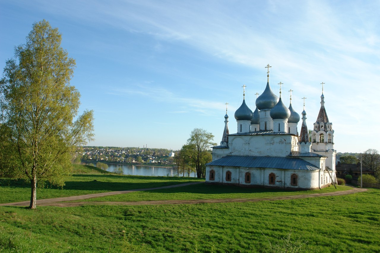 крестовоздвиженский собор в тутаеве